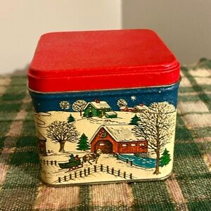 Vintage Potpourri Press Square Christmas Tin Featuring A Winter Scene